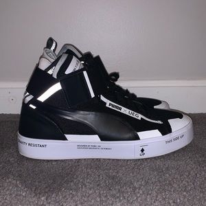 Puma x UEG Court Play